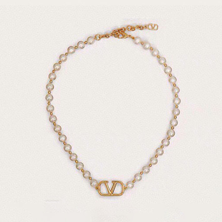VLogo Pearls Choker 18K Gold Necklace