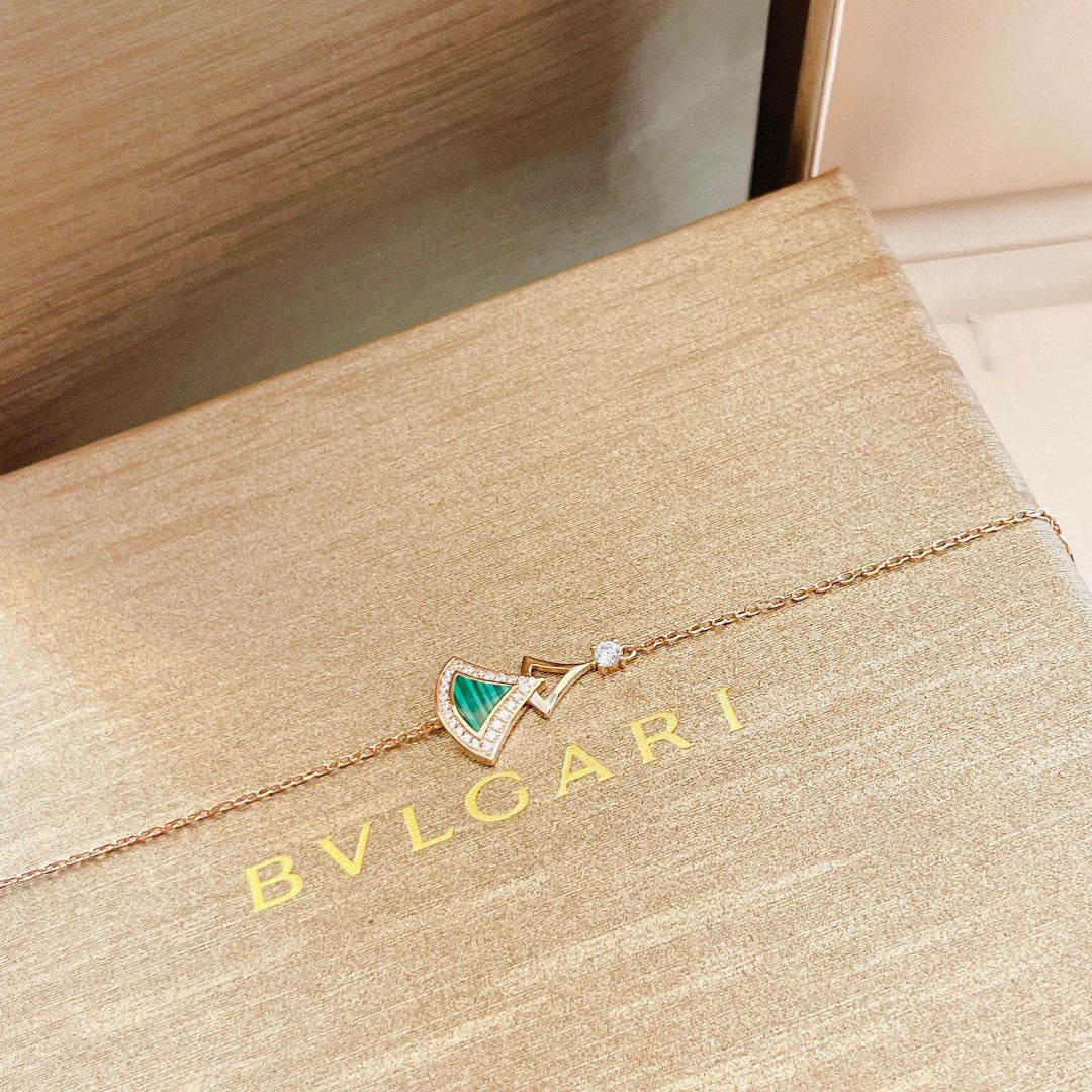 Bvlgari Dream Malachite 18K Gold Bracelet