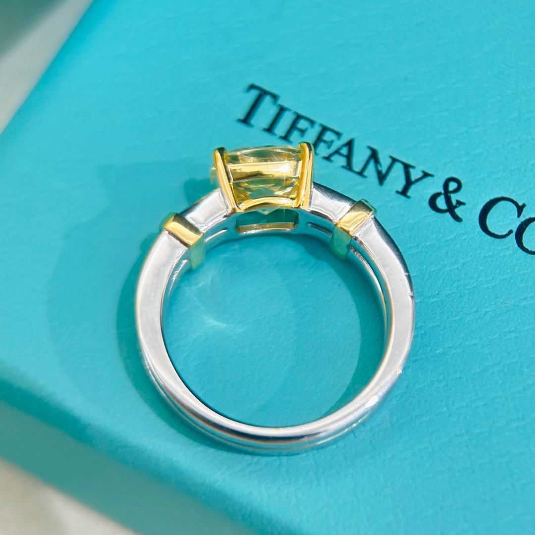 Tiffany Schlumberger Stone 18K Gold Ring